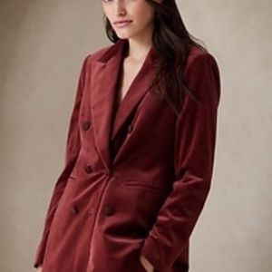 Banana Republic Veluro Oversized Velvet Blazer #5052890020004 Color: Cabin Red